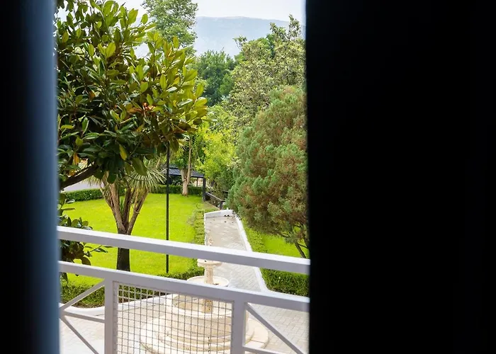 Tragjasi Hotel 3*