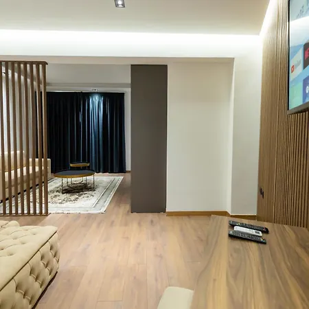 Hotel Tragjasi 3*