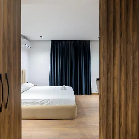 Tragjasi Otel Orikum